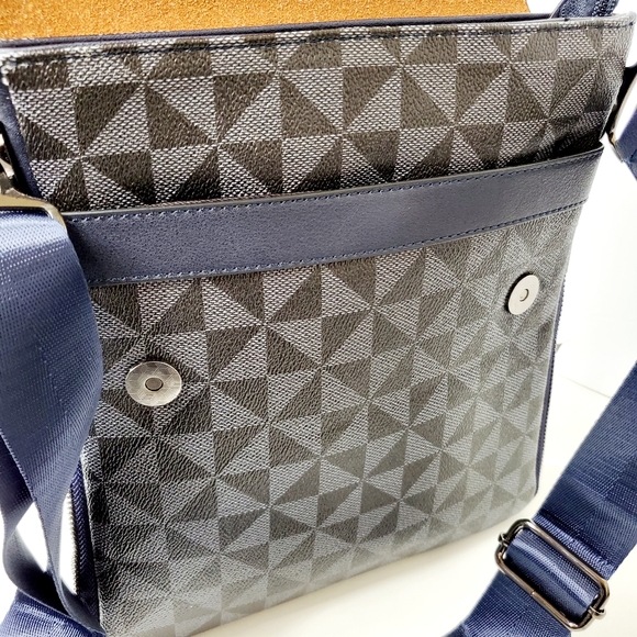 Classic Fashion Men's Blue Messenger Expandable Crossbody Shoulder Bag - Picture 7 of 14